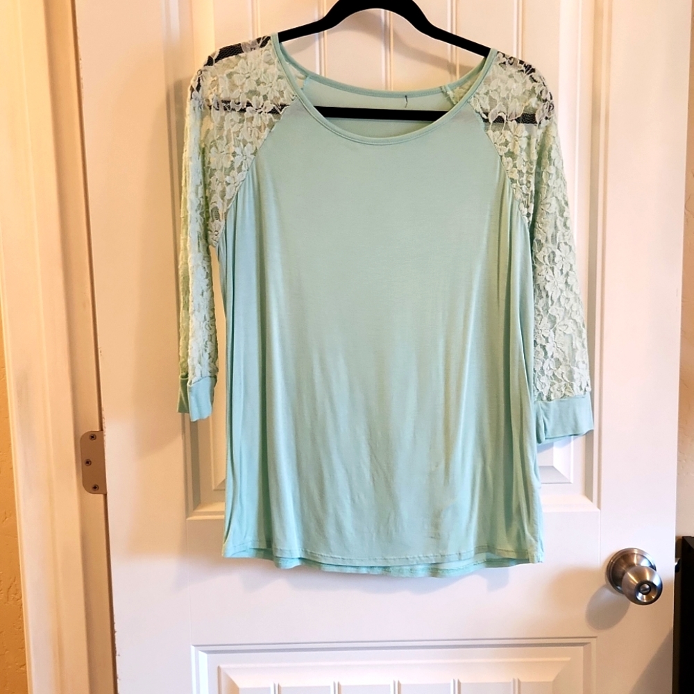 NWOT mint colorful top